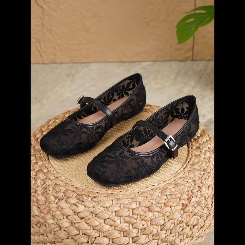 Dolce Lace Flats