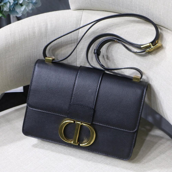 Dior 30 Montaigne Pouch