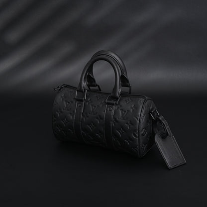 Louis Vuitton Keepall Bandoulière 50 – Monogram Shadow Black Leather