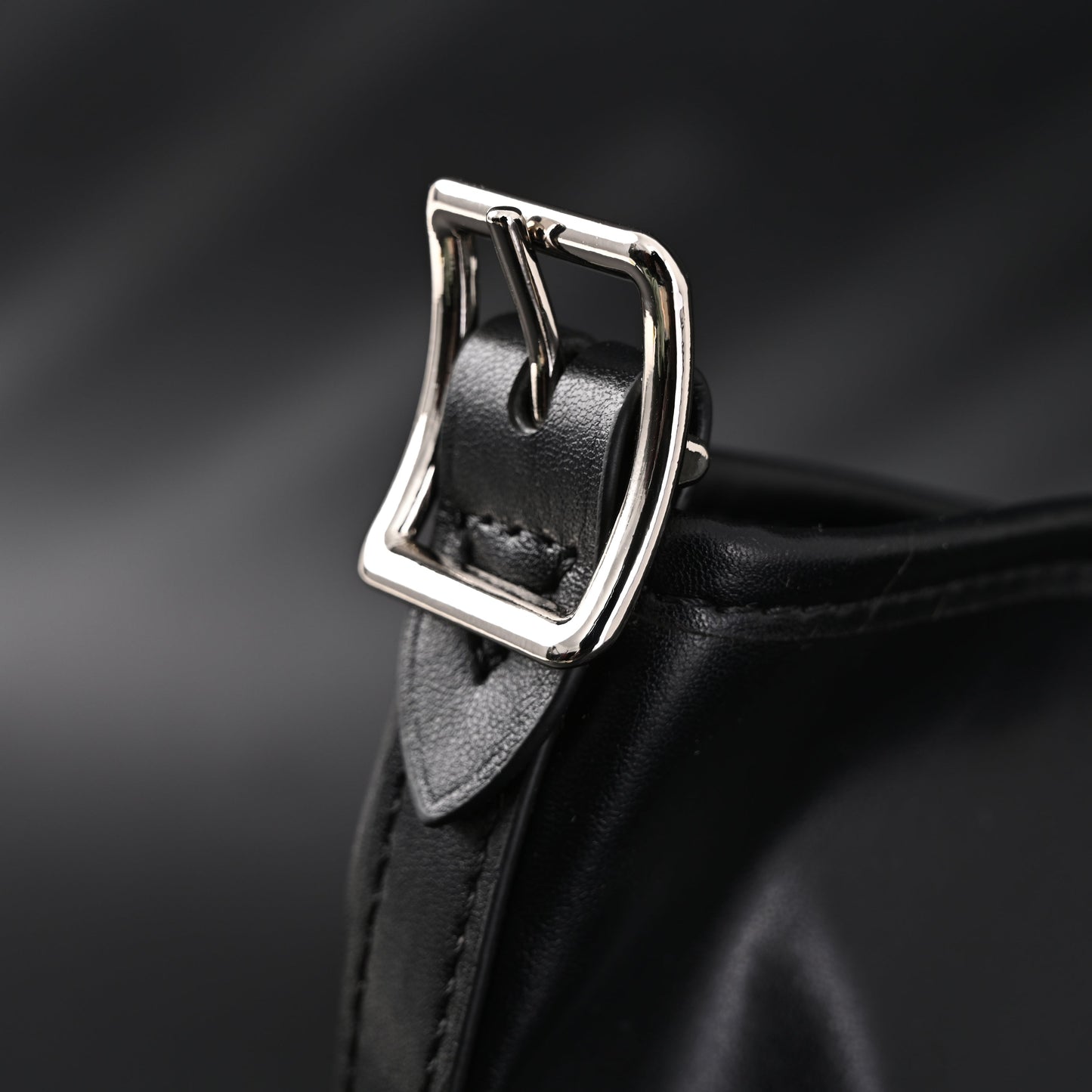 Louis Vuitton Graceful MM Black Monogram Hobo Bag