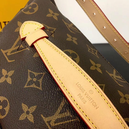 Louis Vuitton Bumbag Monogram canvas